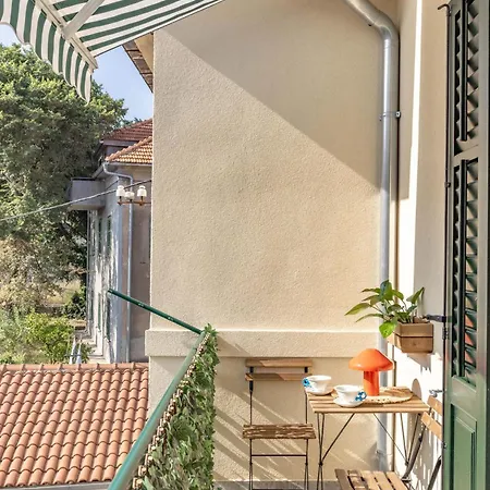 Nook O15 Apartment Split